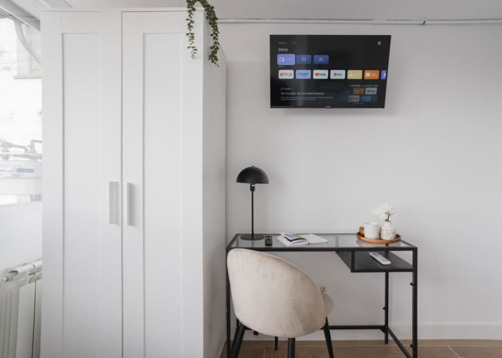 Private room in Madrid photo 4