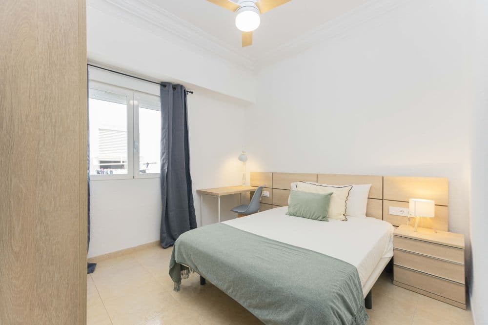 Private room in Valencia photo 2