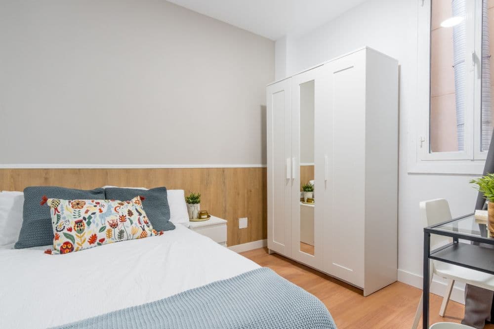 Private room in Madrid photo 2