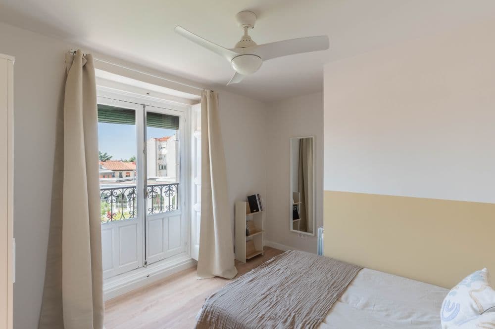 Private room in Madrid photo 2