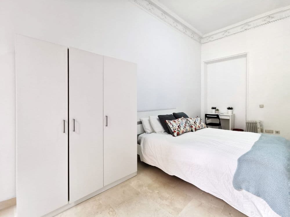 Private room in Madrid photo 2