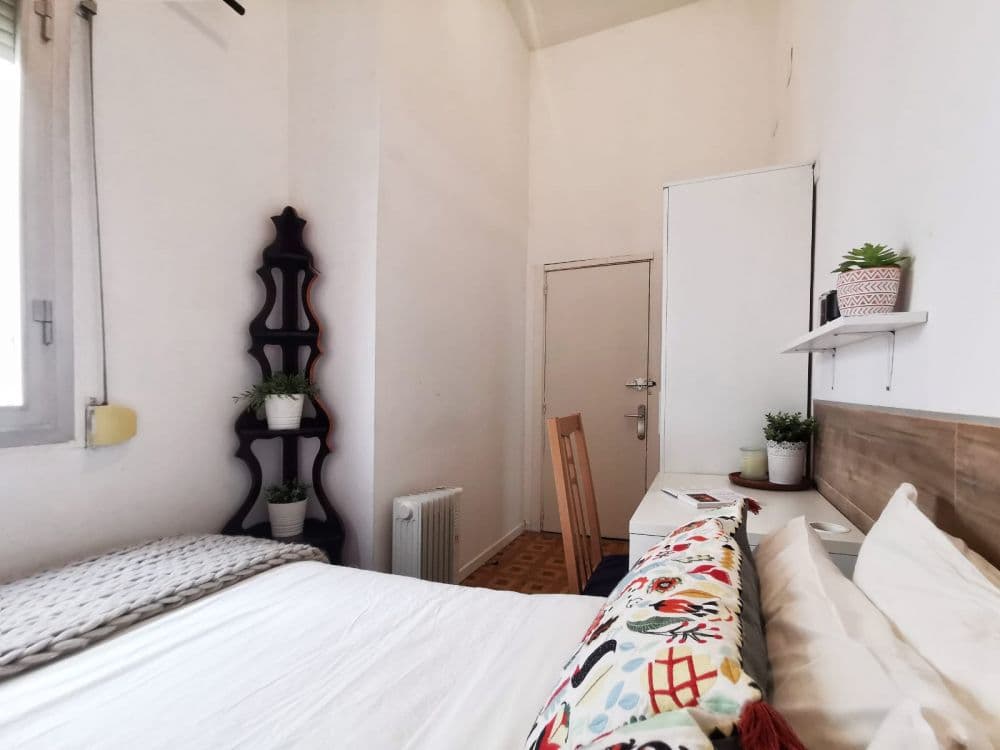 Private room in Madrid photo 2