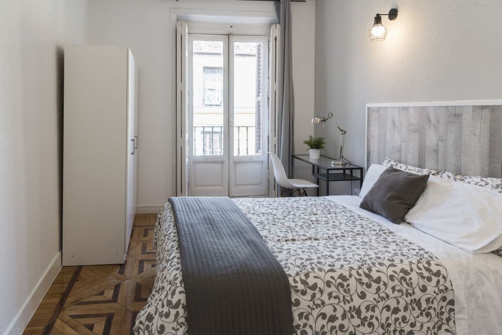 Private room in Madrid photo 5