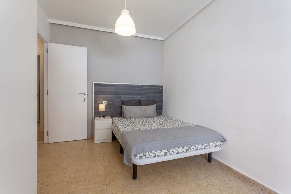 Private room in Valencia photo 3