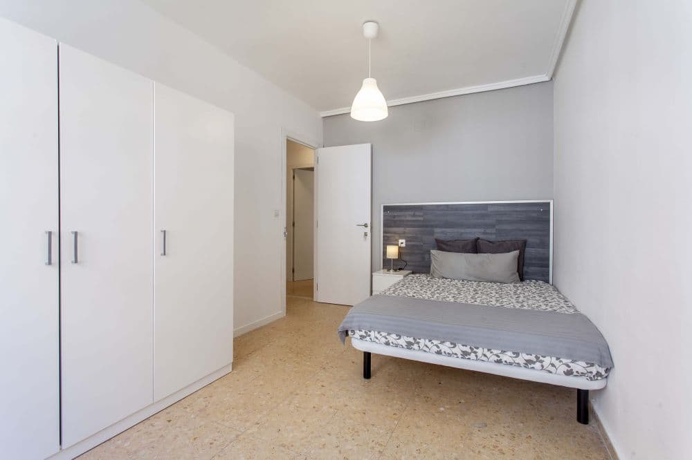 Private room in Valencia photo 2