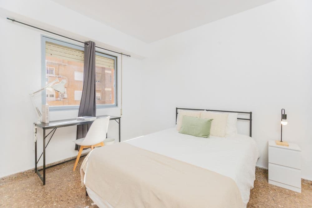 Private room in Valencia