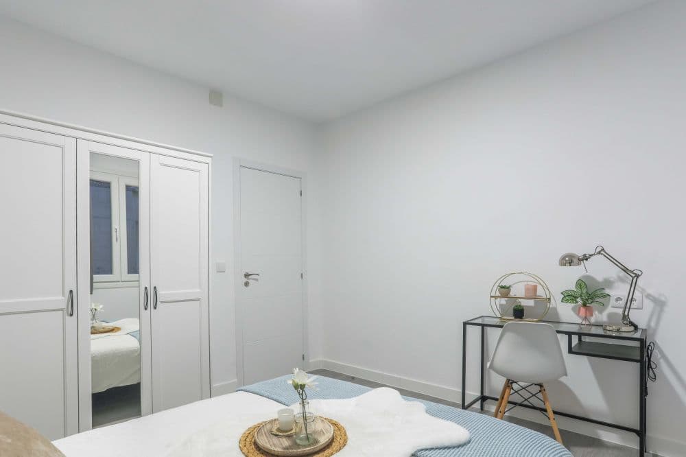 Private room in Madrid photo 2