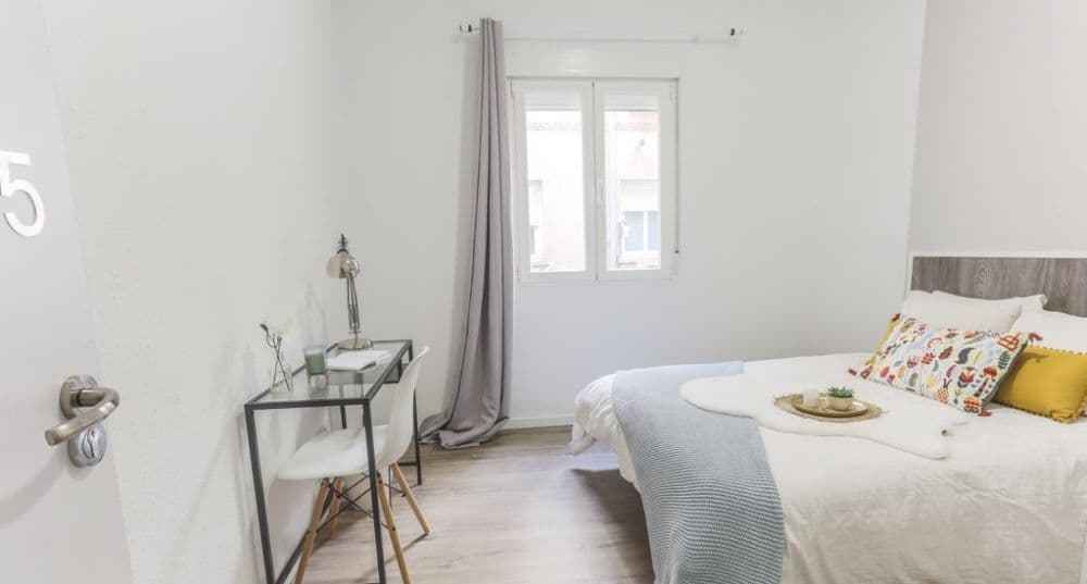 Private room in Madrid photo 2