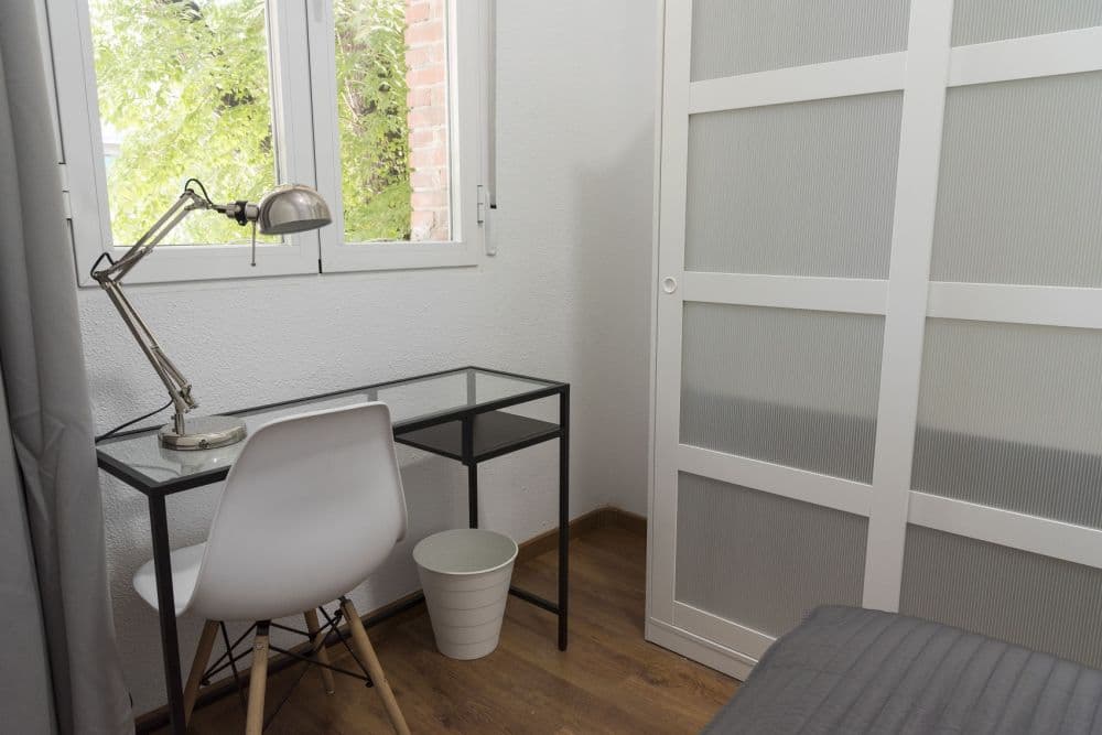 Private room in Madrid photo 3