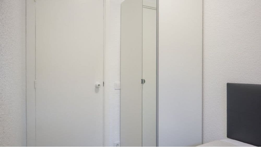 Private room in Madrid photo 5
