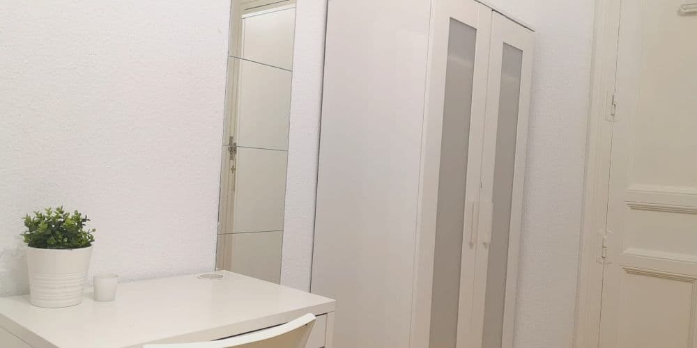 Private room in Madrid photo 5