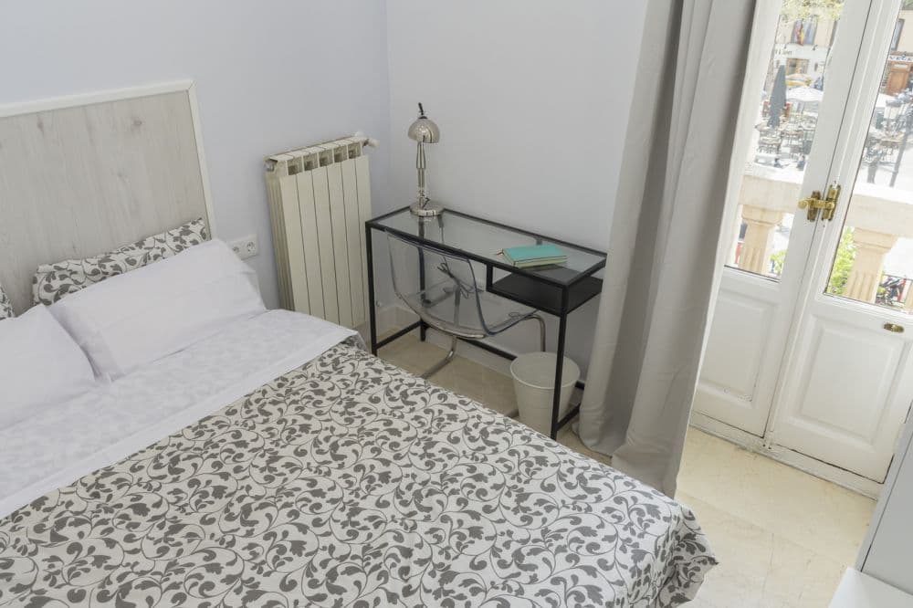 Private room in Madrid photo 3