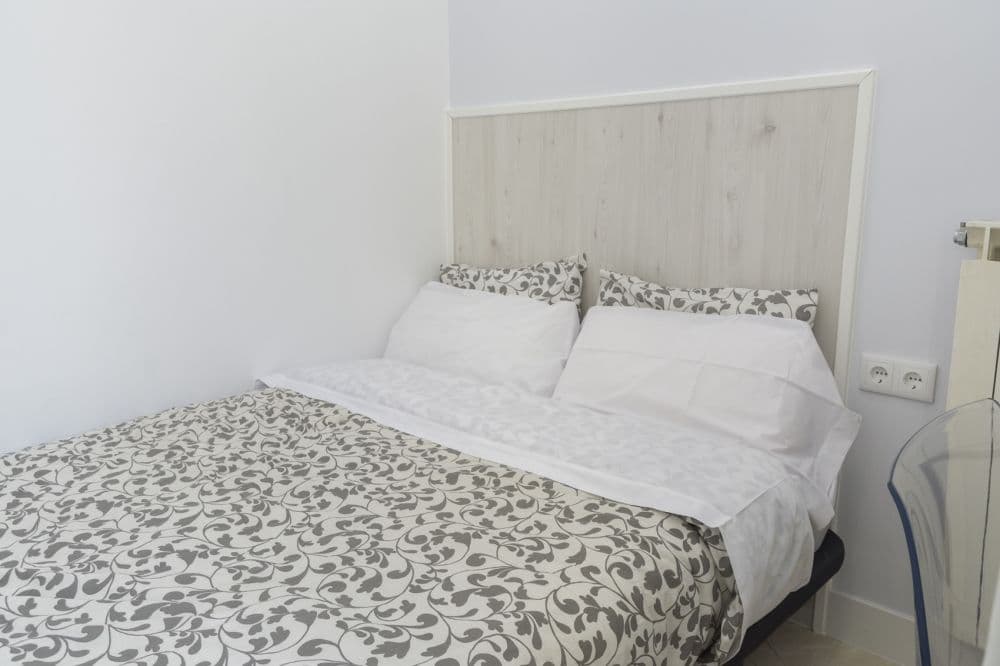 Private room in Madrid photo 4
