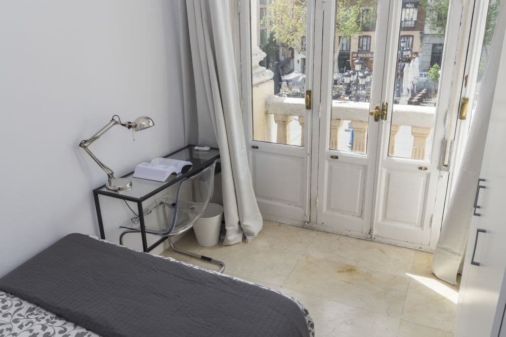 Private room in Madrid photo 2