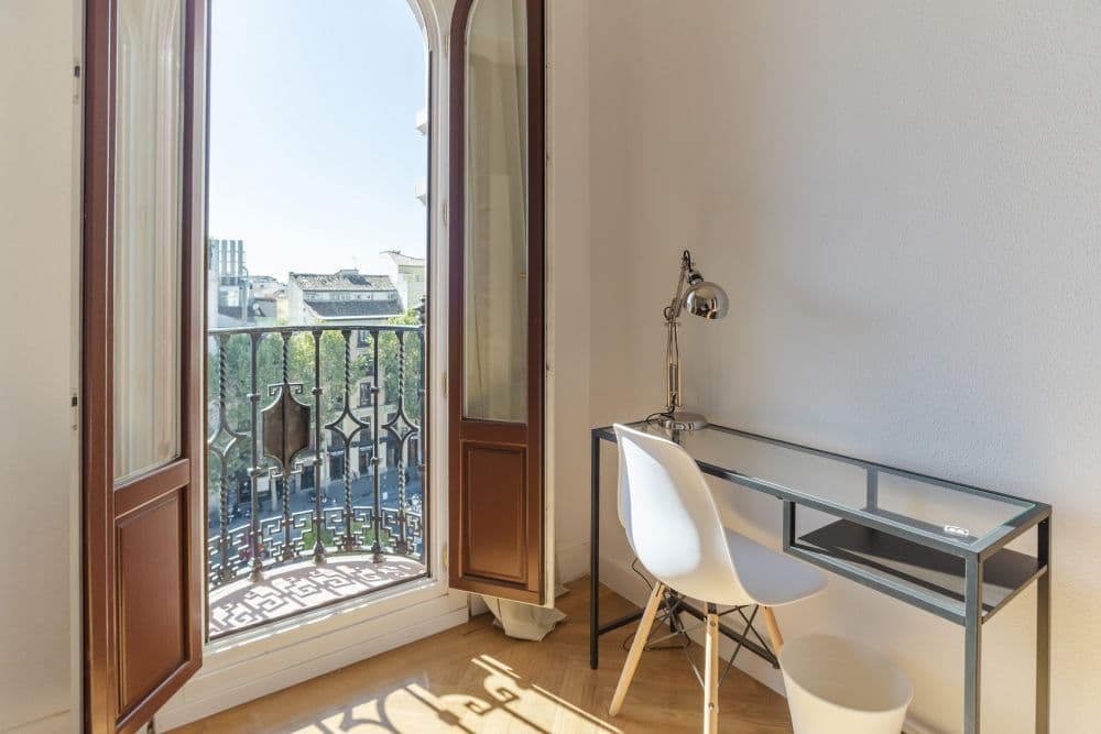 Private room in Madrid photo 4