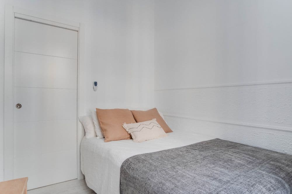 Private room in Madrid photo 5