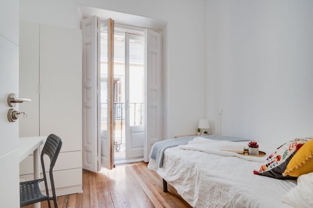 Private room in Madrid photo 5
