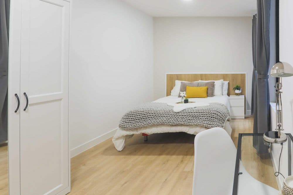 Private room in Madrid photo 2