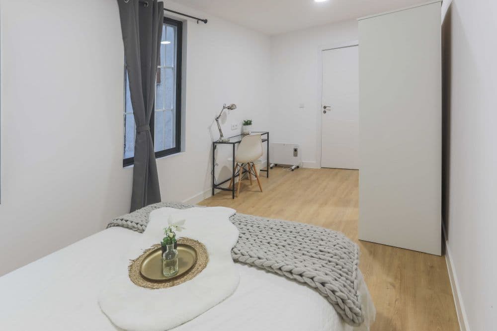 Private room in Madrid photo 5