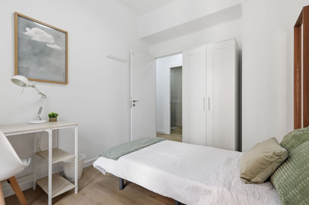 Private room in Valencia photo 3