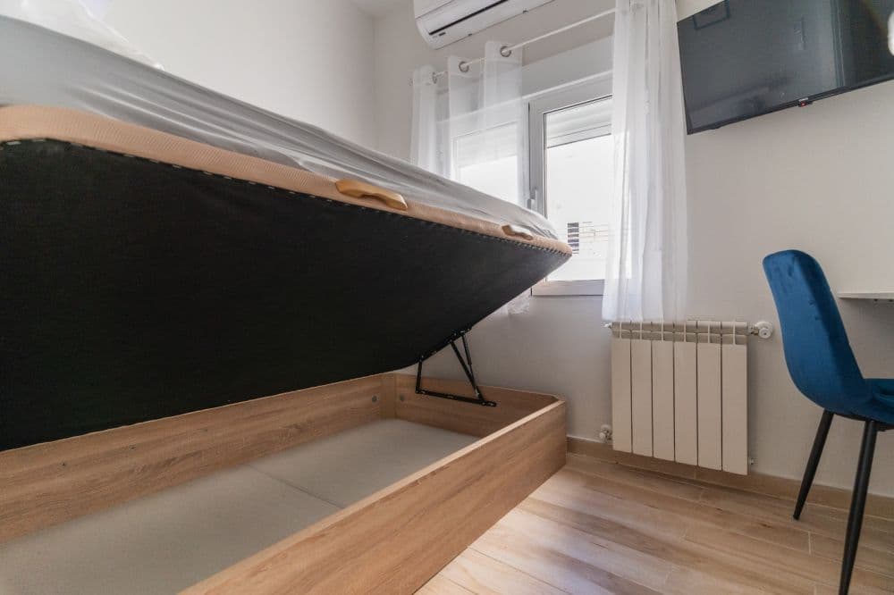 Private room in Madrid photo 4