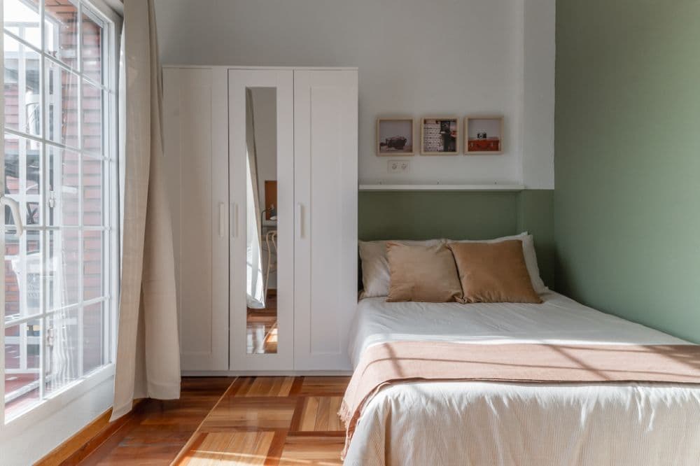 Private room in Madrid photo 2
