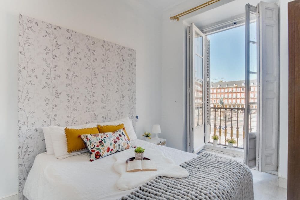 Private room in Madrid photo 4