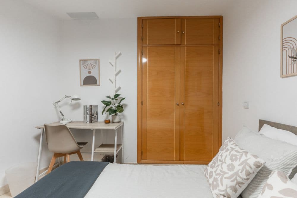 Private room in Madrid photo 3