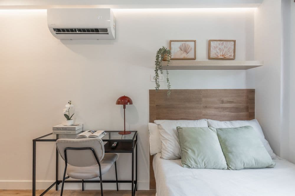 Private room in Madrid photo 2