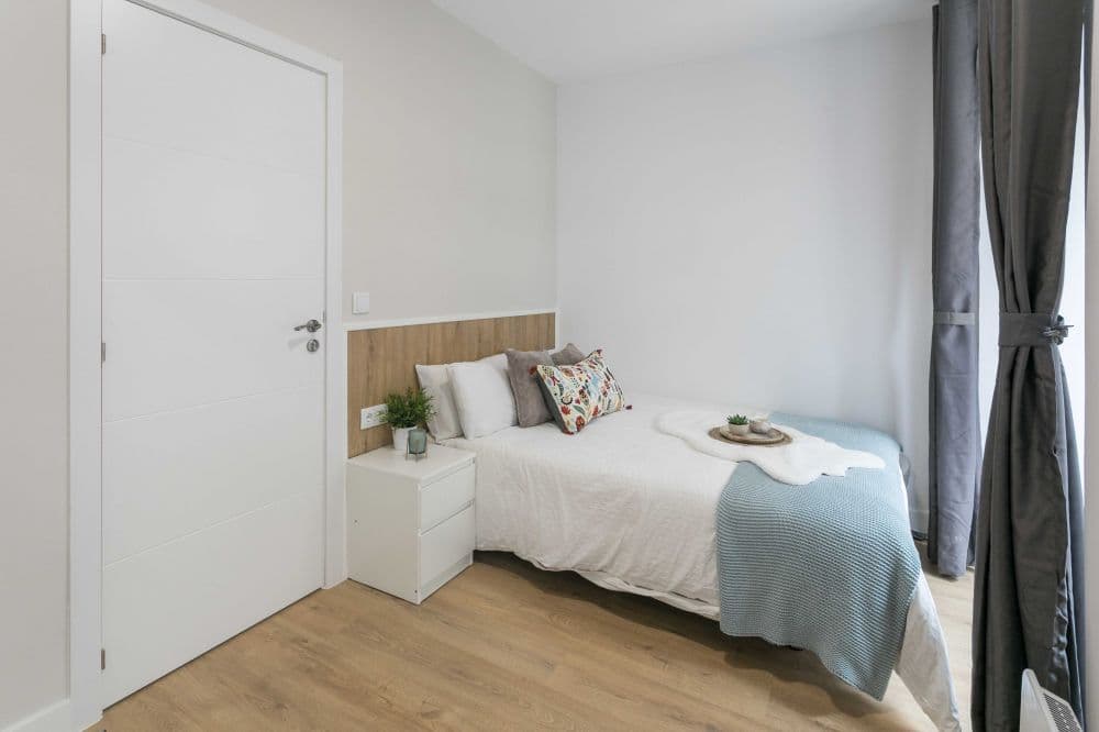 Private room in Madrid photo 2