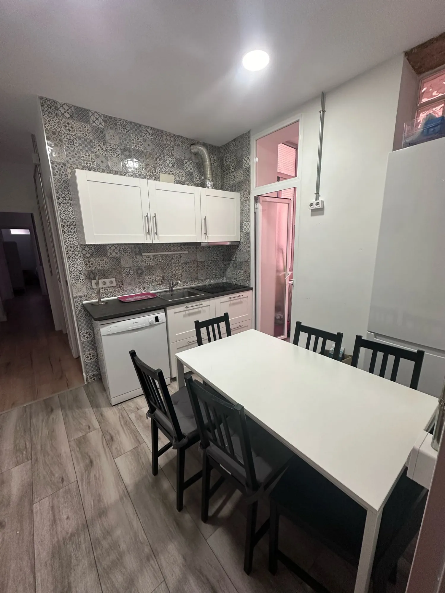 Private room in Madrid photo 5