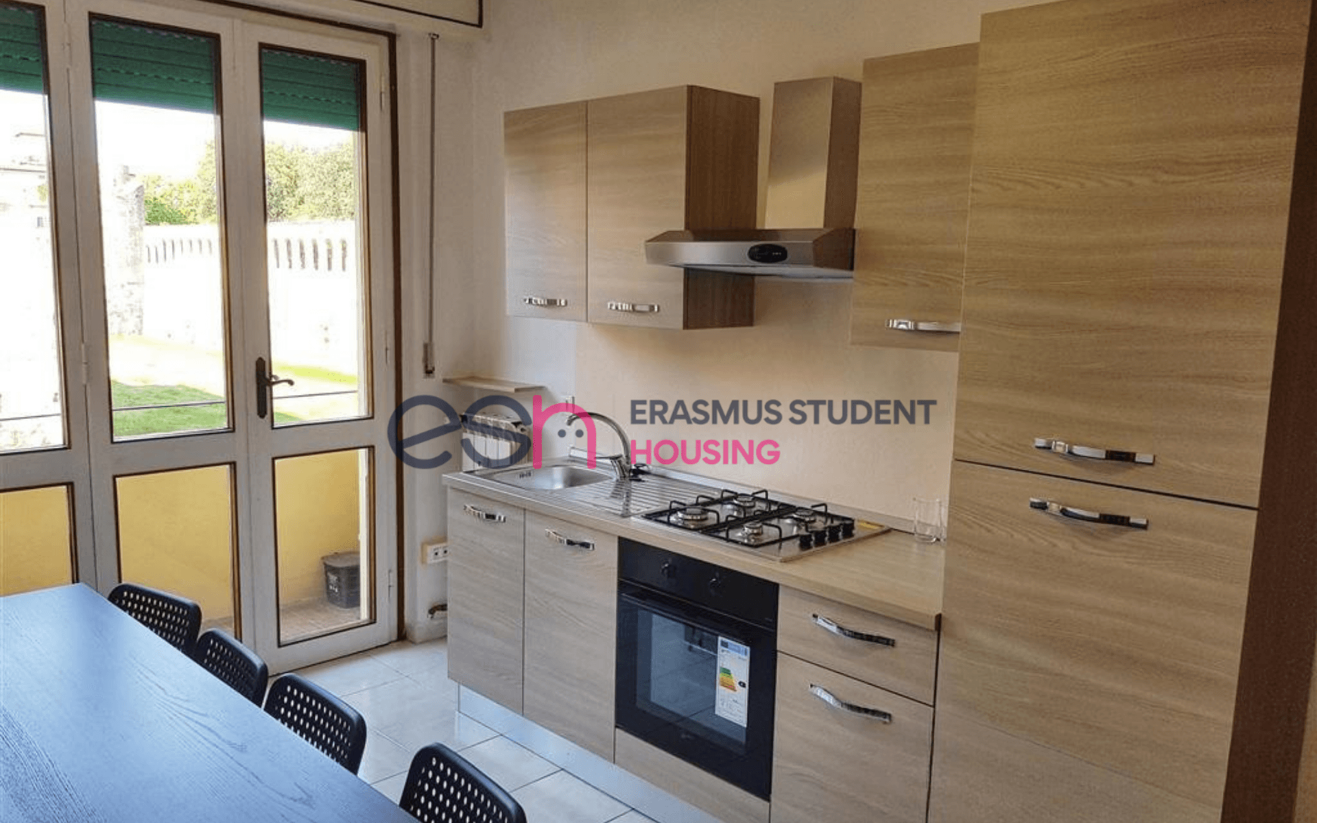 Shared Room in Pisa photo 4