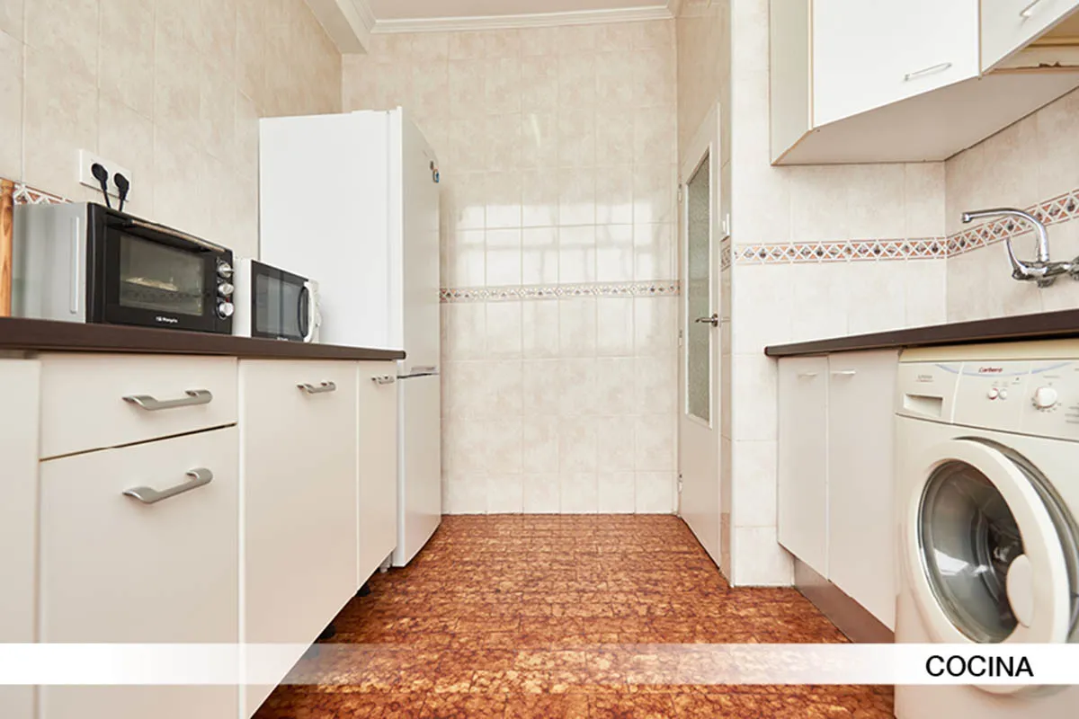 Private room in Seville photo 4