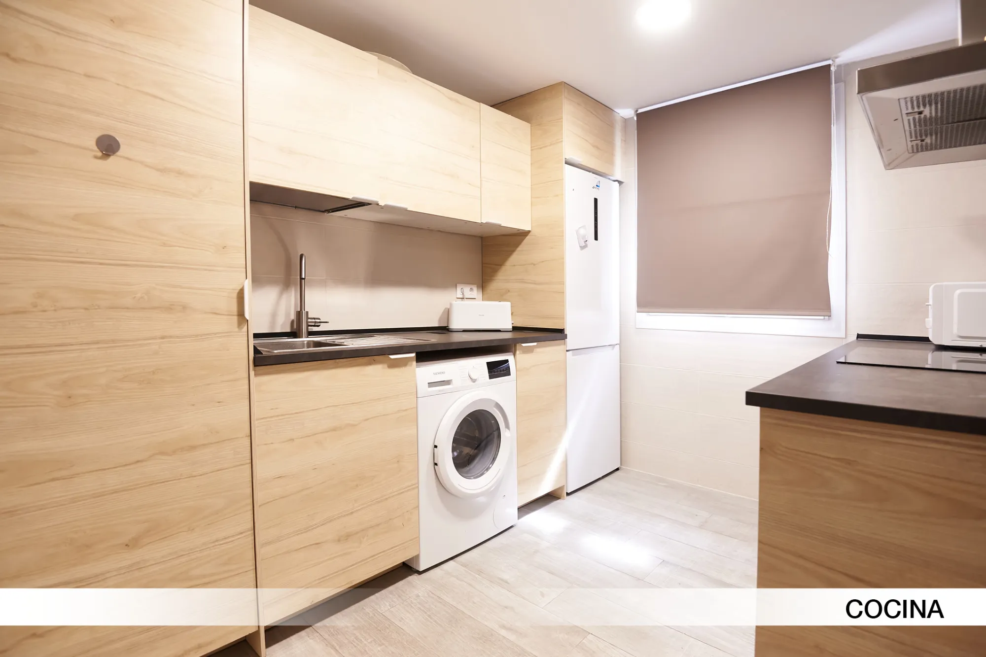 Private room in Seville photo 4