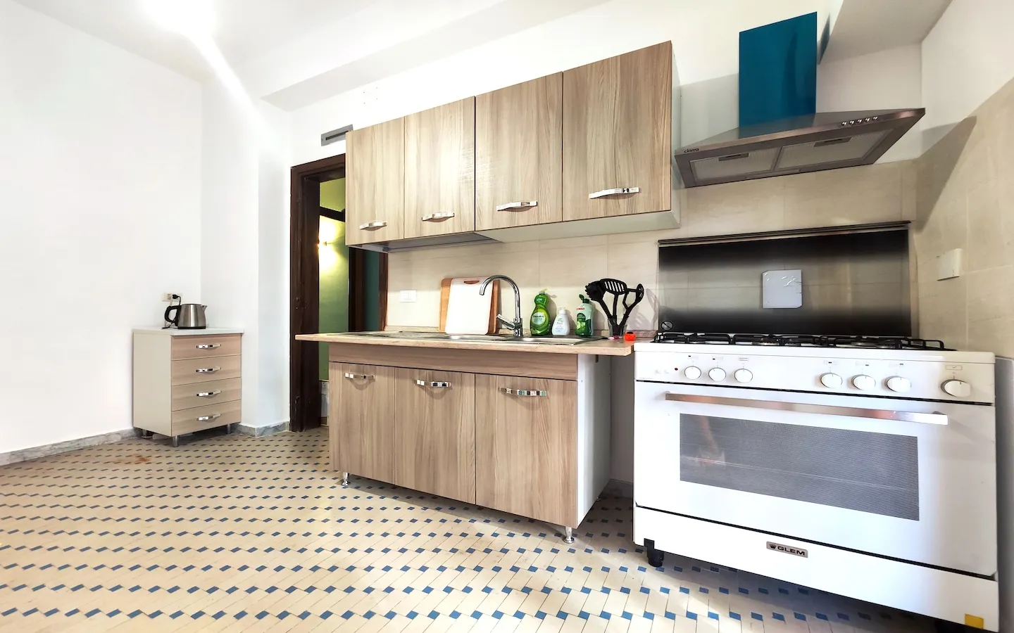 Kitchen 1