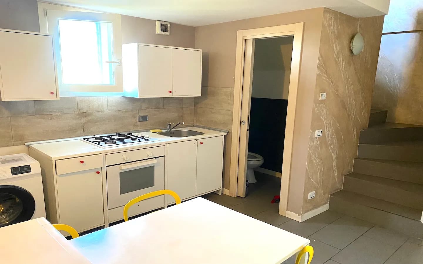 Kitchen 4