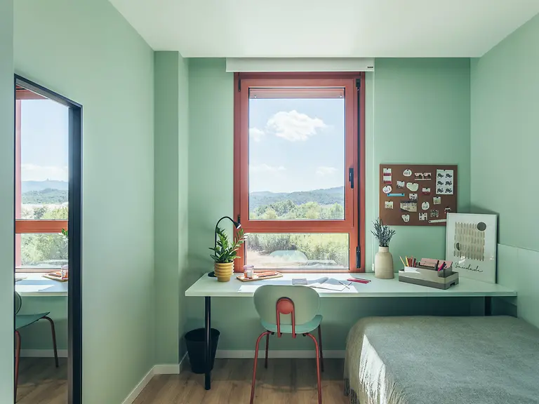 Single Room with Courtyard View in Cerdanyola del Vallès 4