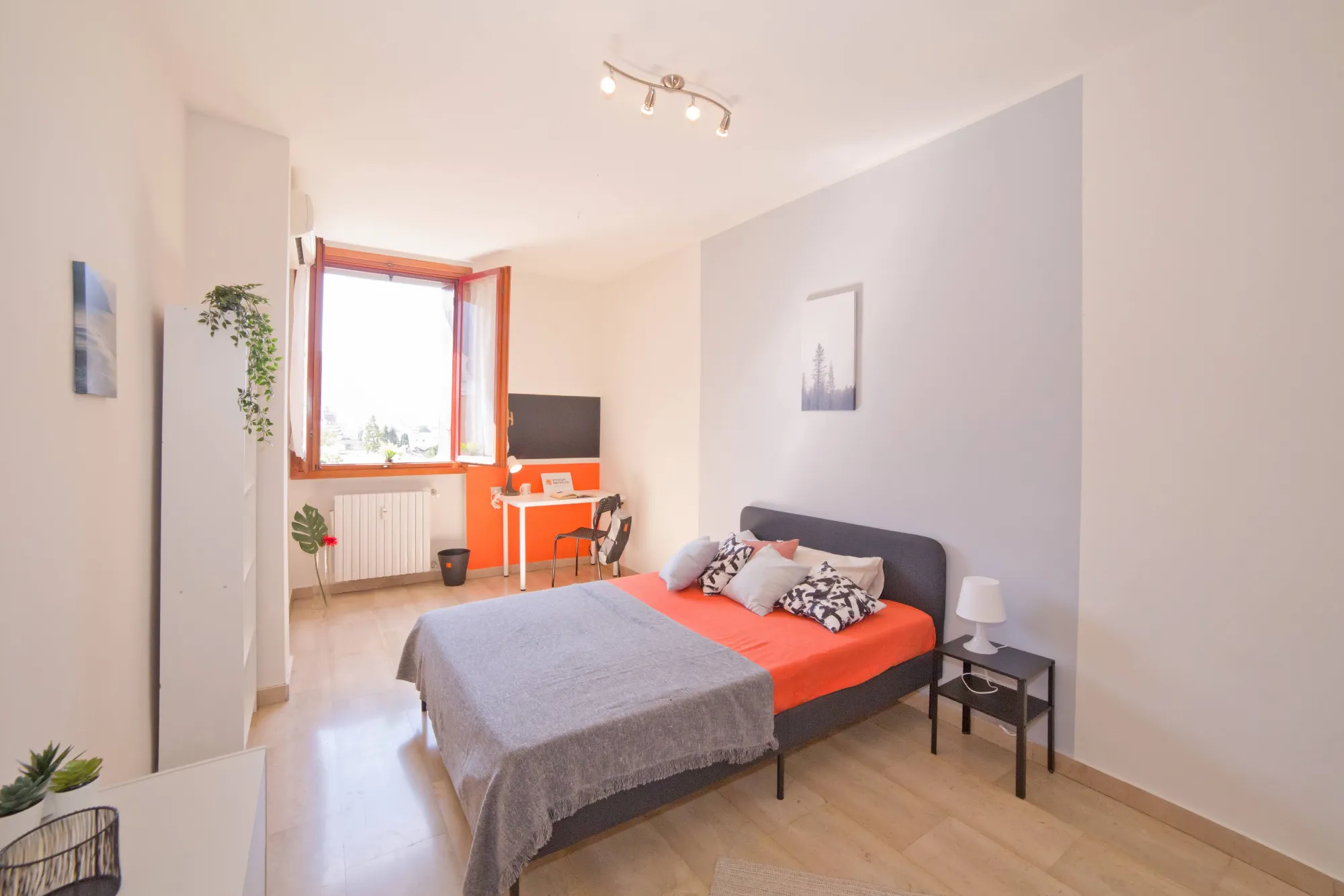 Stanza privata a Lecco