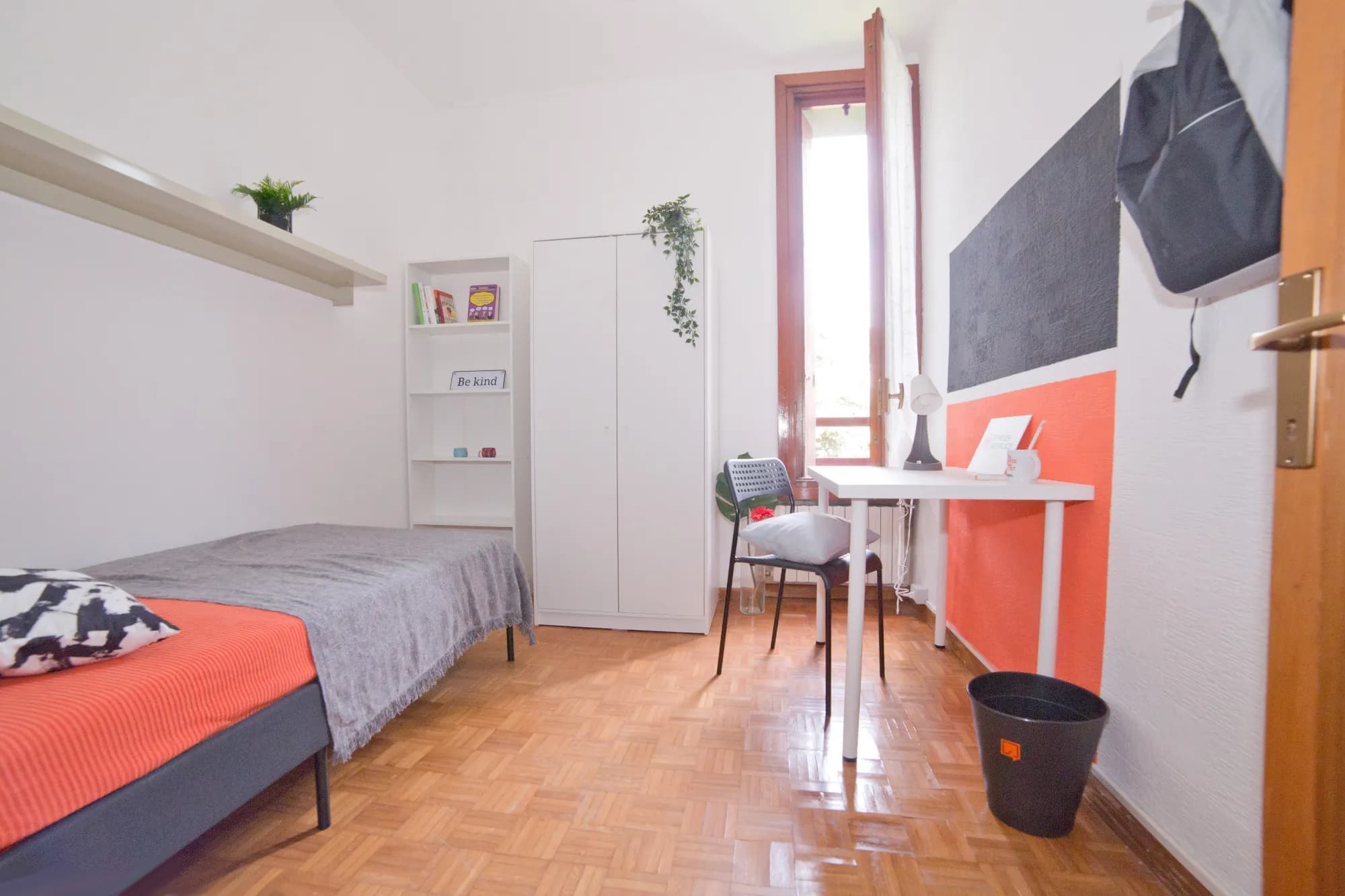 Private room in Lecco photo 2