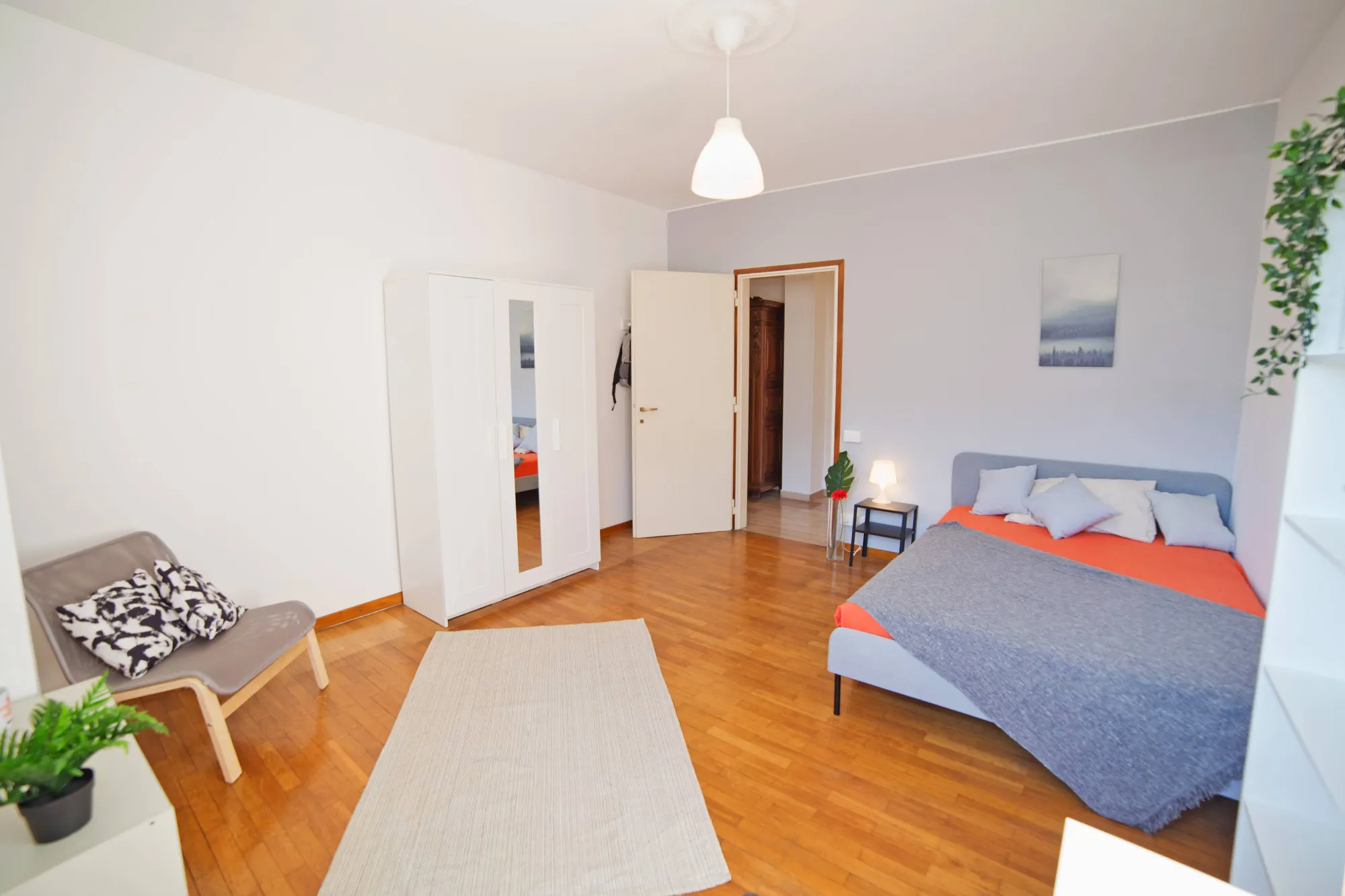 Private room in Lecco photo 3