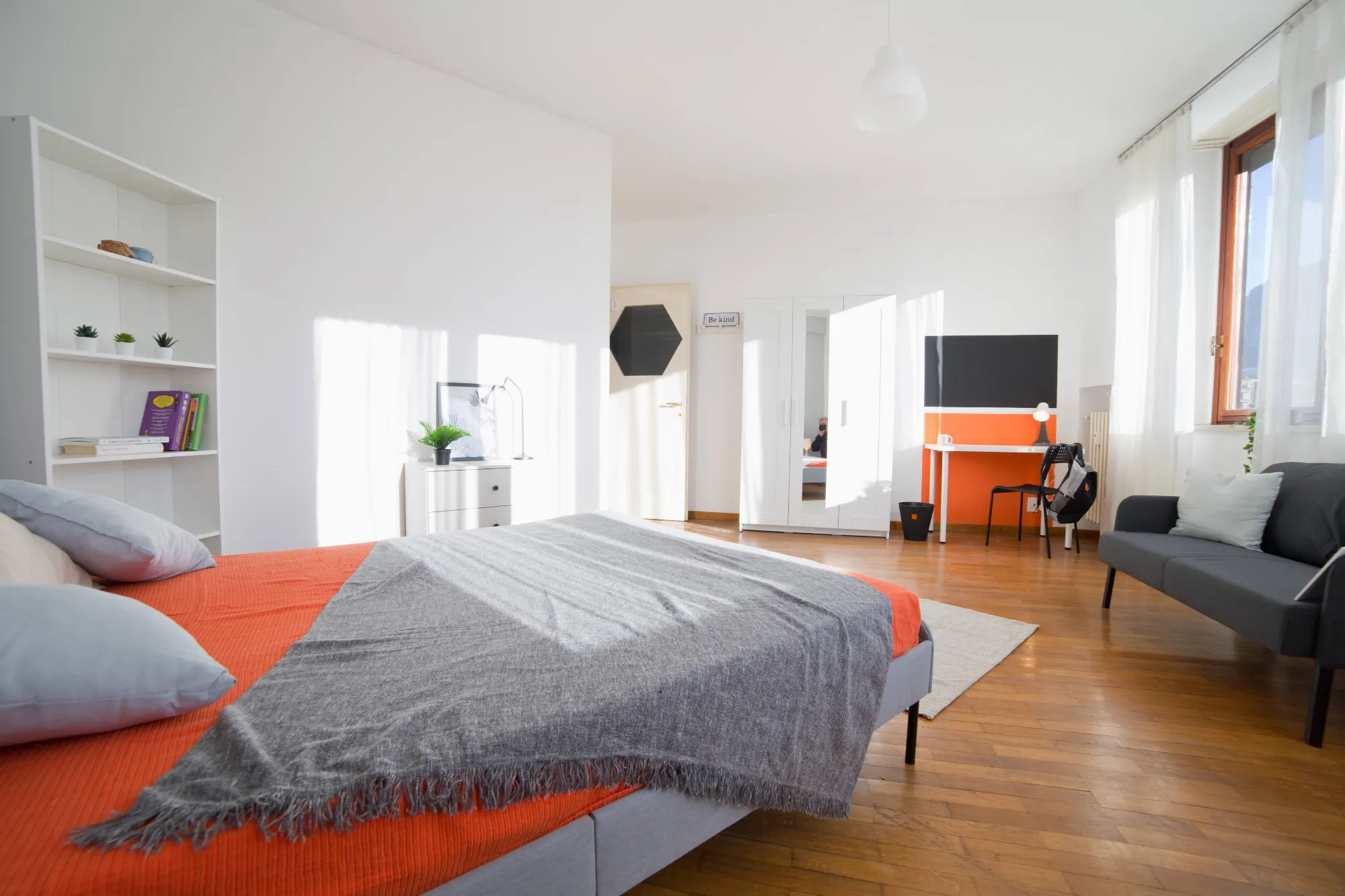 Stanza privata a Lecco