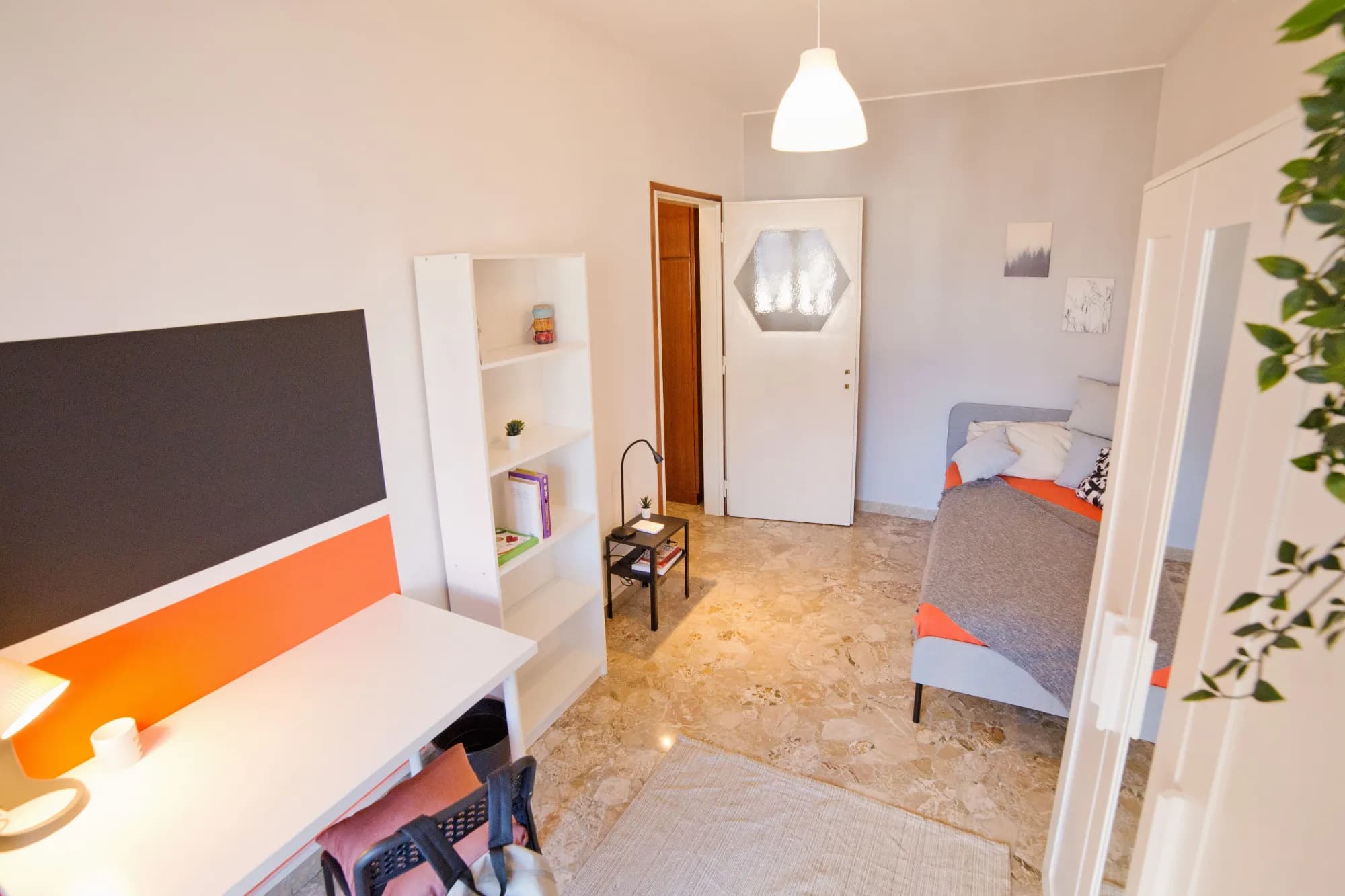 Private room in Lecco photo 2