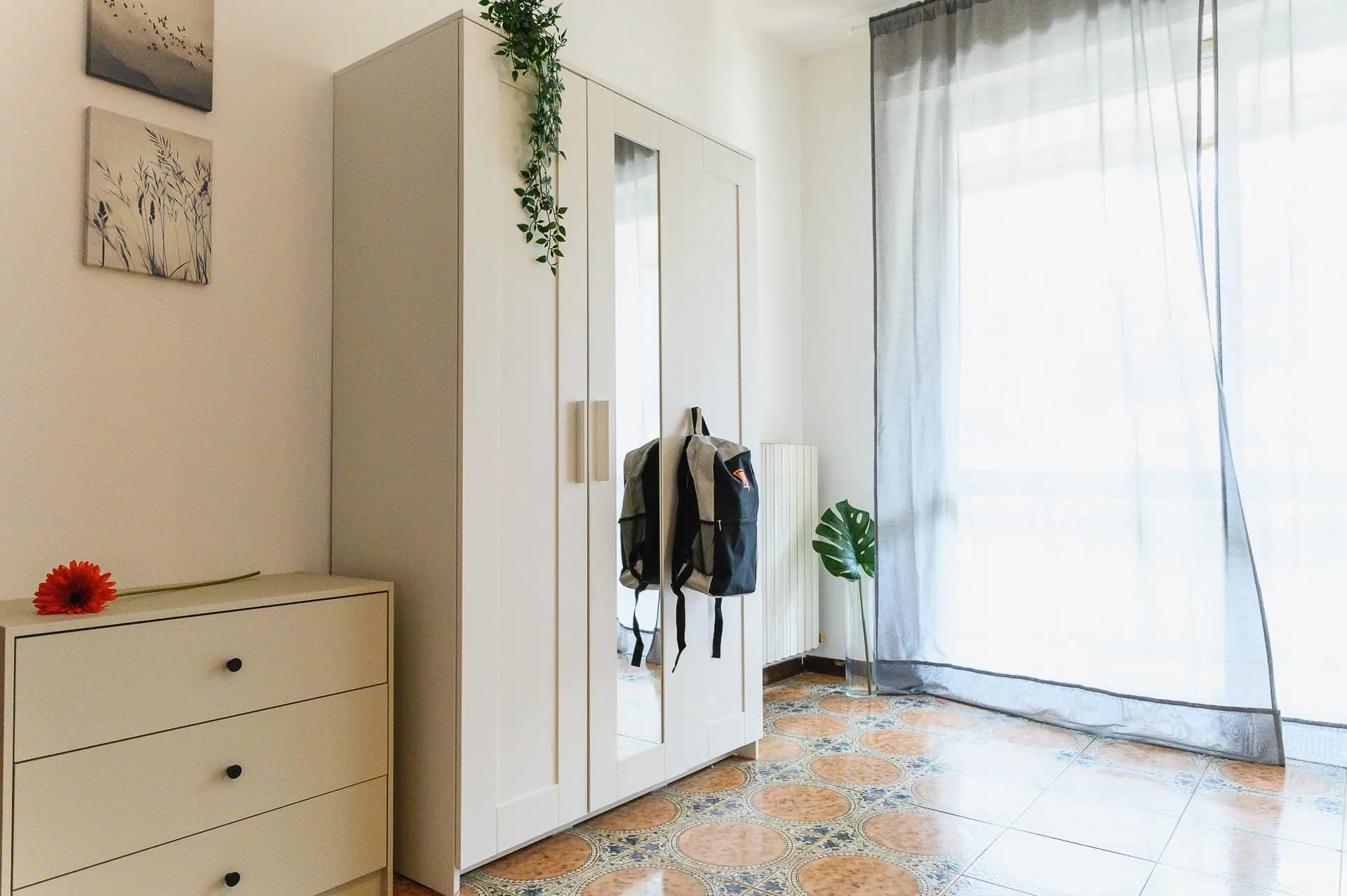 Private room in Lecco photo 4