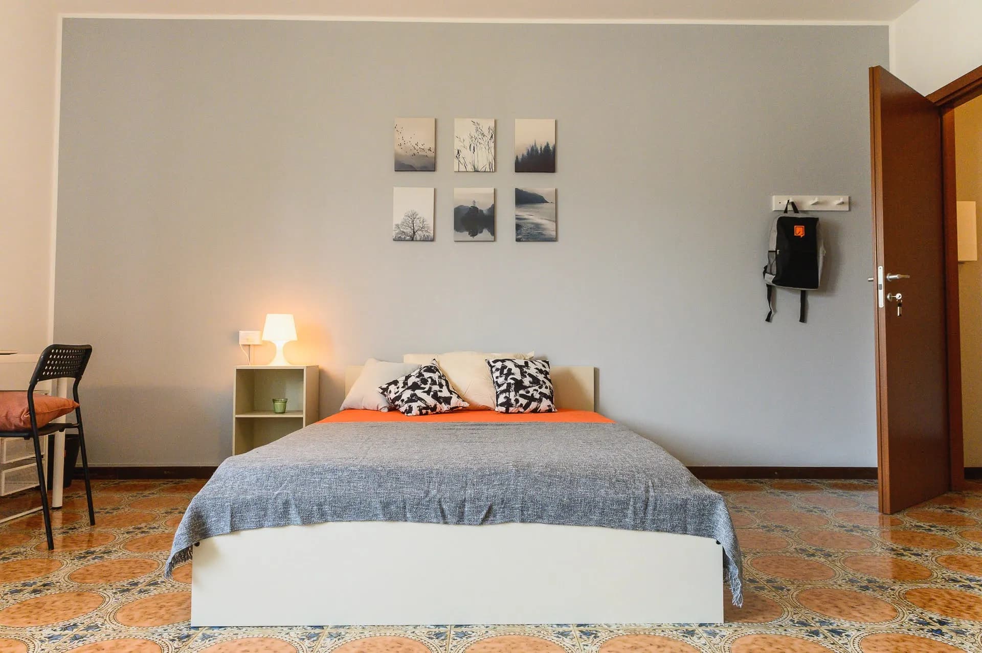 Private room in Lecco photo 3