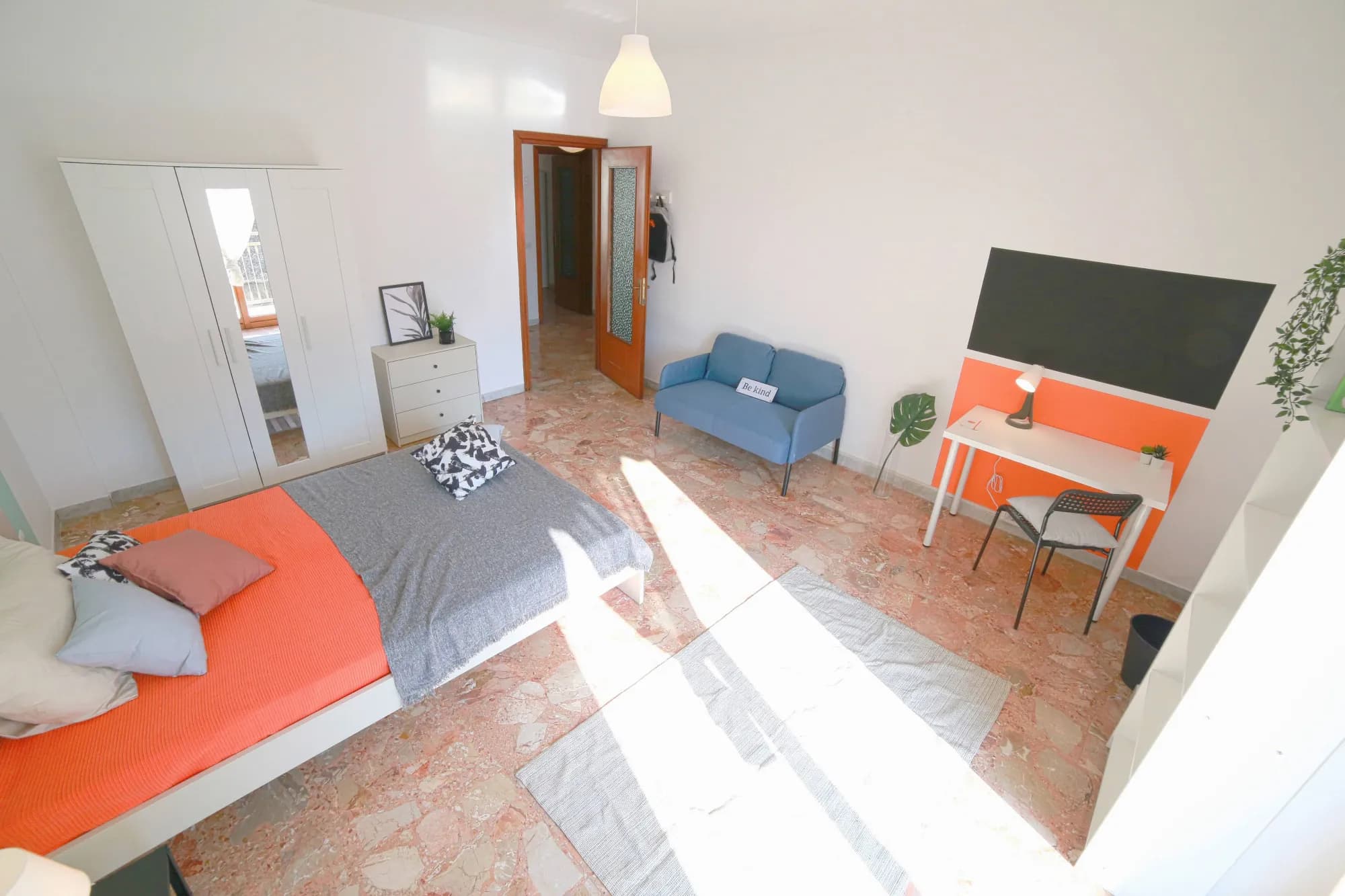 Stanza privata a Lecco photo 3