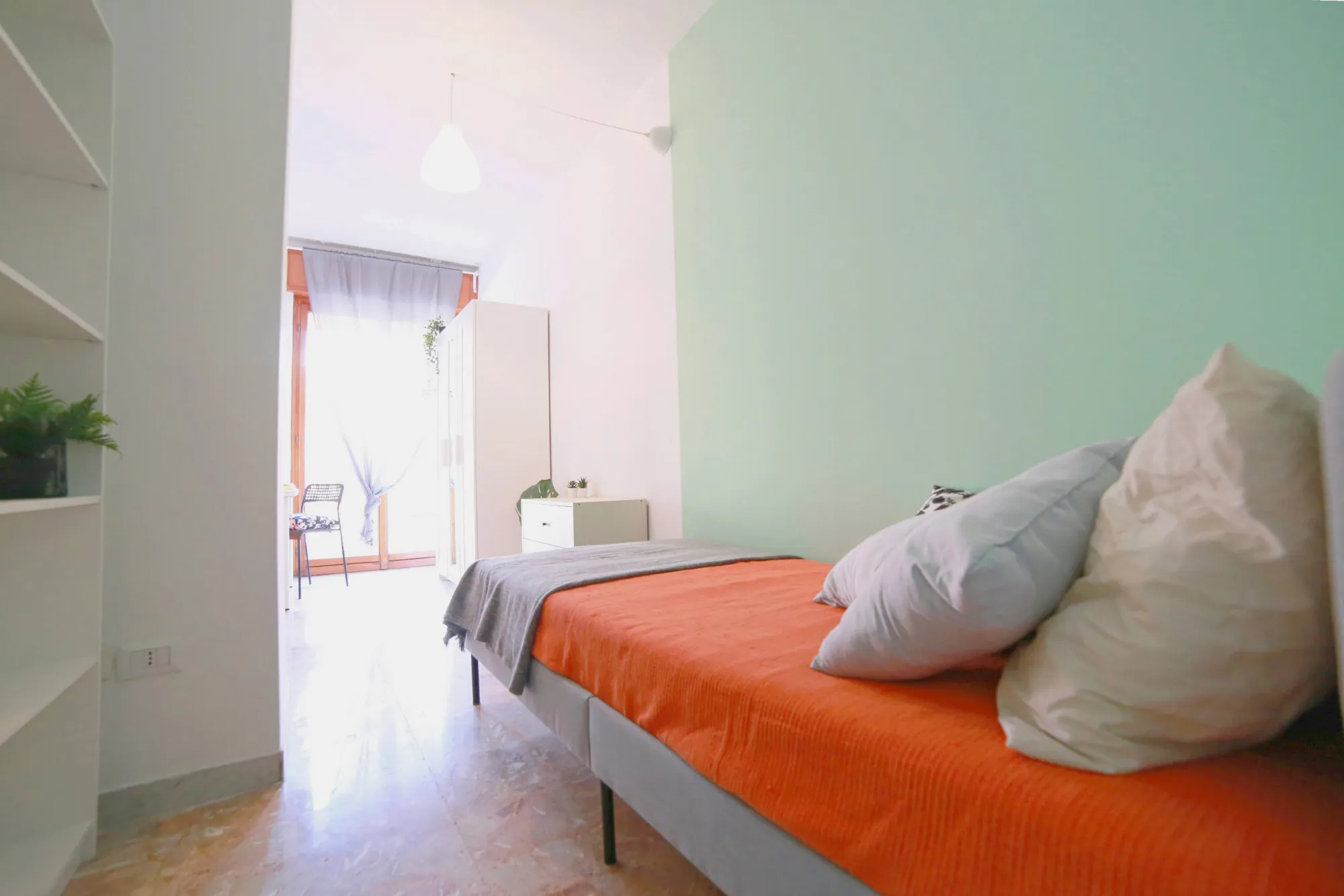 Private room in Lecco photo 4