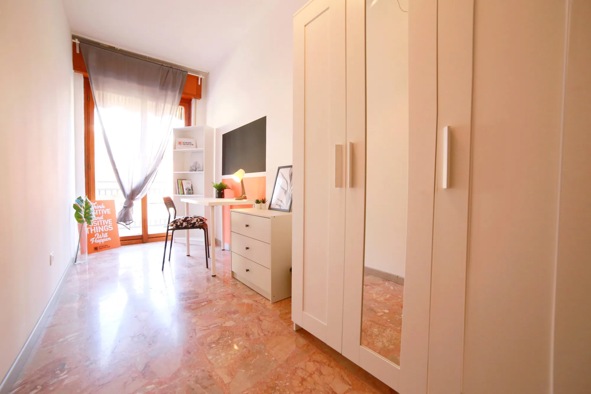 Private room in Lecco photo 3