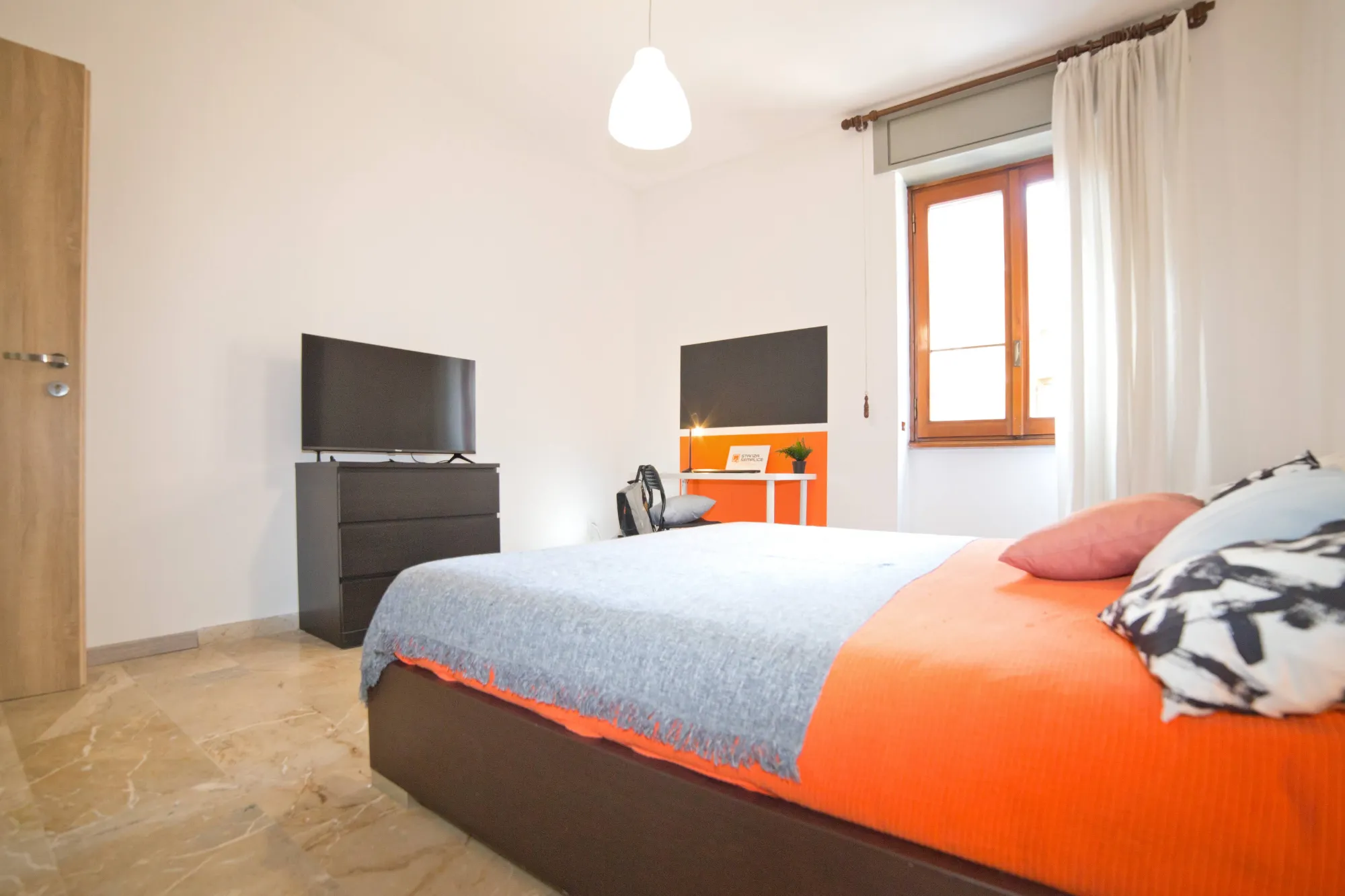 Stanza privata a Varese photo 4