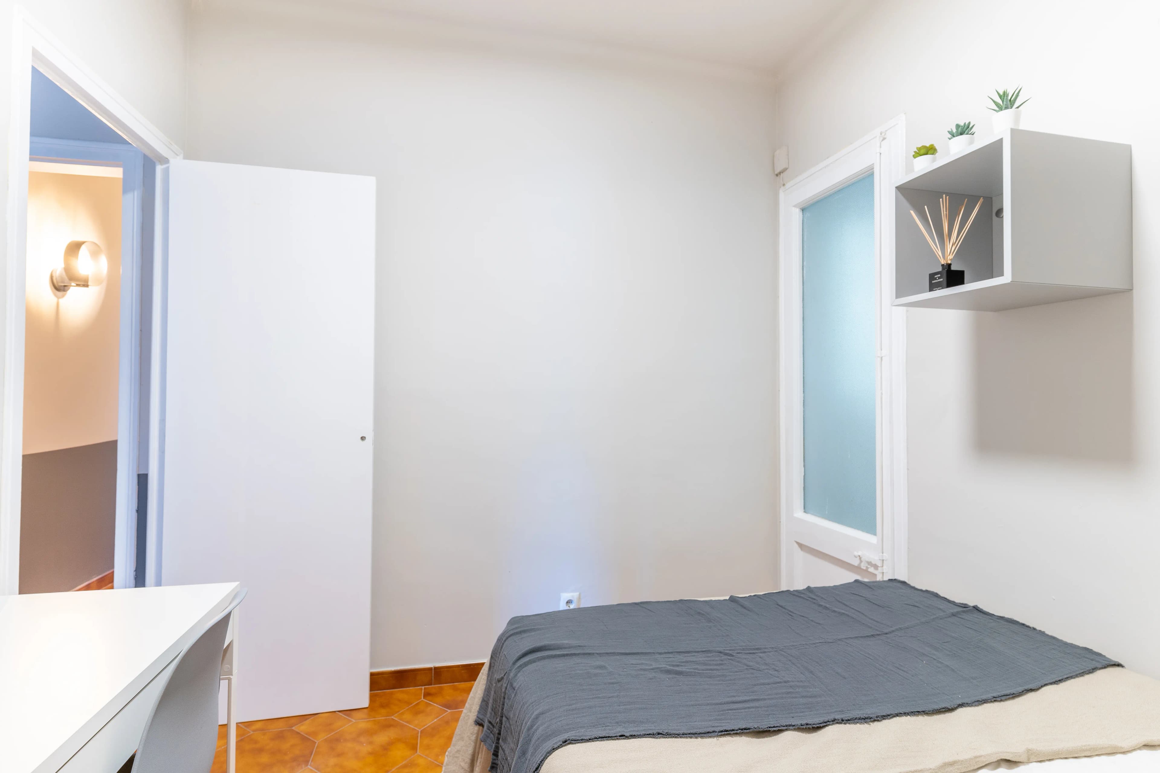 Private room in Barcelona photo 3