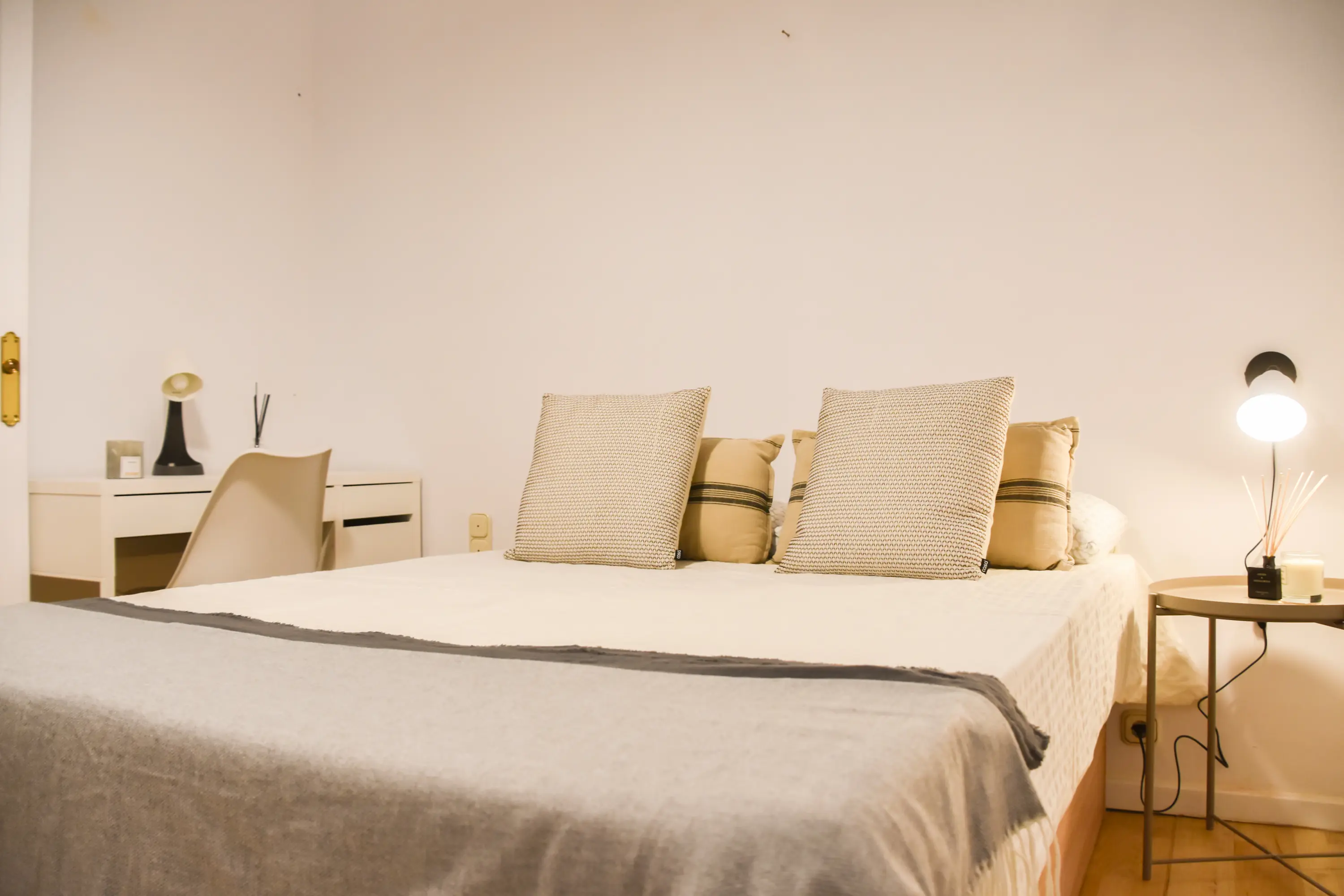 Private room in Barcelona photo 2